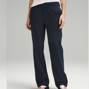 EUC Lululemon Luxtreme Mid Rise Straight Leg Trouser - True Navy